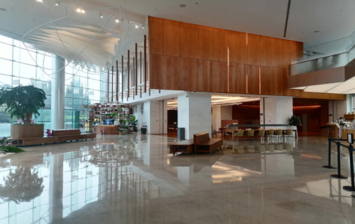 上东公园里前台